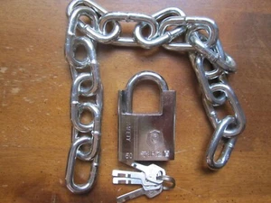Safety Chain with Lock, 8mm Steel Chain 20" long NEW - Picture 1 of 3