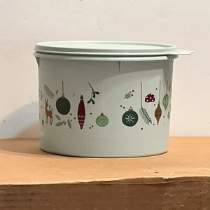 Tupperware holiday shining traditions Teal Blue ornaments Snap lid Kitchen pics - Picture 1 of 9