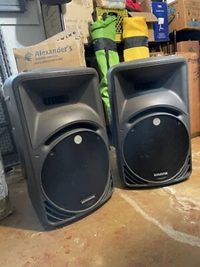 PAIR of Mackie SRM450 Powered 12-inch Loudspeakers Active Speakers - Picture 1 of 8