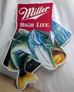 Insegna metallo latta goffrata pesca basso bocca grande Miller High Life 36"x27,5" - Foto 1 di 4