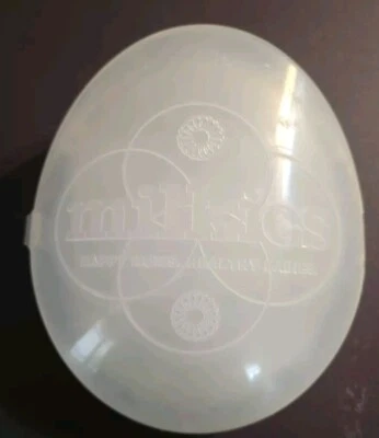 Milkies Milk Saver recoge leche materna con fugas mientras amamantas a recién nacidos y niños pequeños Foto 1 de 3