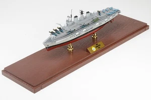 953001A Forces of Valor Invincible-class Aircraft Carrier 1/700 Model HMS - Picture 1 of 2