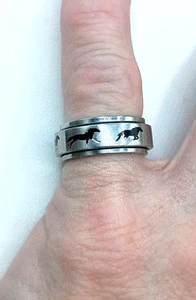 Vintage Horse Galloping Spinner Ring Silver Tone Band Fidget Meditation Animal - Picture 1 of 8
