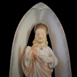 Vintage Religious Statue Jesus Sacred Heart Porcelain 8” Wall Hanging Or Table - Picture 1 of 7