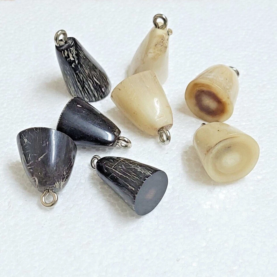 Real Horn Tip Toggle Button 25mm Metal Shank Light or Dark Vtg Sewing Art Crafts - Image 1 of 4