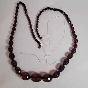 Faceted Bakelite Faux Cherry Amber Necklace loose beads restring 77 grams vtg - Picture 1 of 6