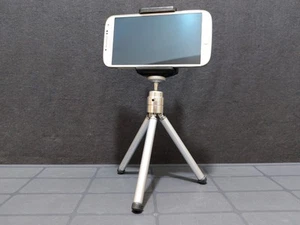 Smartphone Stativ Metall - Universal 3 Beine Handy Halter - Bild 1 von 5