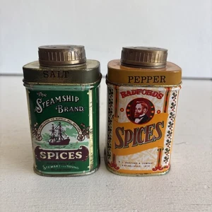Vintage Salt and Pepper Tin Shakers Set Olde English The Steamship Brand/Radford - Picture 1 of 7