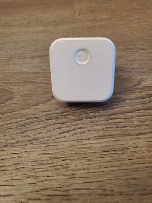 Puente Wi-Fi August Home Connect, acceso remoto  Foto 1 de 3