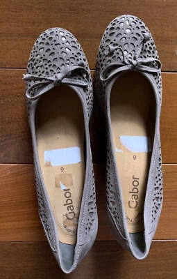 Zapatos de salón informales Gabor $160 para mujer Zapatos de tacón ancho Talla 8,5 Gamuza Foto 1 de 4
