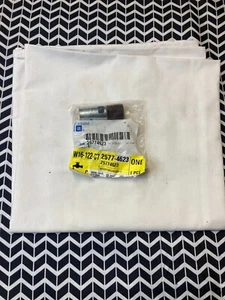 25774623 NEW GM OEM RECEPTACLE B67 - Picture 1 of 3