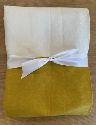 Cortina de ducha de lona West Elm Colorblock 72x74" amarillo rábano picante caja abierta Foto 1 de 2