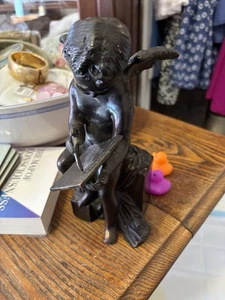 Antique Vintage Bronze Cherub Figurine ~ Writing On Tablets - Picture 1 of 8