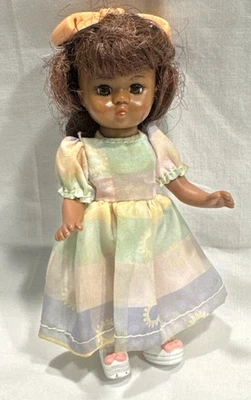 Madame Alexander Collection Doll Flower Girl African American McDonalds 2003, 5" - Image 1 of 4