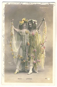 EROTIC SHOW GIRLS SELVA & LARIDAN MARIGNY PARIS * Vintage 1900s WALERY Photo PC - Picture 1 of 2