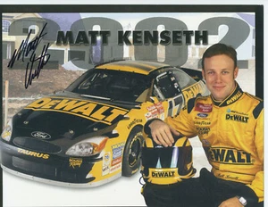 Fotografía Matt Kenseth Autografiada 8 1/2" X 11" Racing Slick DeWalt # 17 Gtd - Imagen 1 de 2