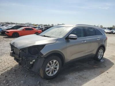 Used Fuel Pump fits: 2016 Kia Sorento Pump Assembly tank mounted Grade A Foto 1 de 4