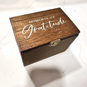 NUEVA Caja de Madera Momentos de Gratitud con Tarjetas de Gratitud - Imagen 1 de 8
