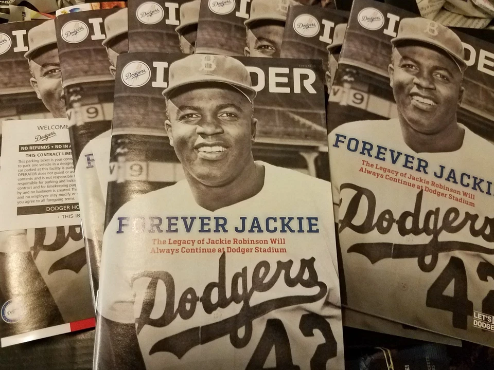 NEW JACKIE ROBINSON DODGERS INSIDER MAGAZINE SGA 4/15/17 - Image 1 of 1
