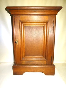 Wulfers Heerhugowaard Holland Eiche kleiner Schrank Kommode - Bild 1 von 10