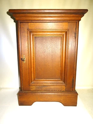 Wulfers Heerhugowaard Holland Eiche kleiner Schrank Kommode - Bild 1 von 4