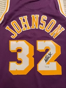 Magic Johnson Lakers Signed Authentic Purple M&N HWC Swingman Jersey - Fanatics - Picture 1 of 5