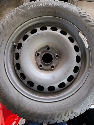 Räder Reifen Winter 215 / 60 R 16 VW Seat Skoda Audi  - Bild 1 von 2