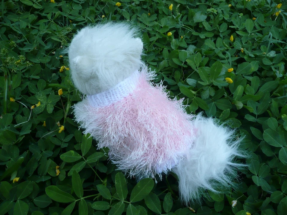 XXXS Suéter Tejido Hecho a Mano Rosa y Blanco Perro Foto 1 de 1