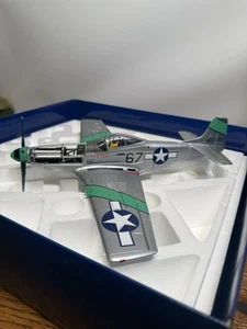 Corgi AA34400 P-51D Mustang Stinger V11 Major Robert W Moore June 1945 1:32 - Picture 1 of 22