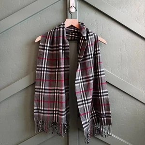 335 BURBERRY GREY LAMBSWOOL SCARF - Picture 1 of 3