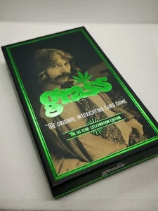 TDC Games Grass - The Original Intoxicating Card Game - Picture 1 of 4