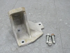 97-04 Chevrolet Corvette 5.7L Right RH Engine Motor Mount Bracket 10260643 2114 - Picture 1 of 7