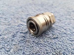ACOPLAMIENTO DE LIBERACIÓN RÁPIDA DE LANZA HEMBRA DE ACERO INOXIDABLE DE 11,6 MM X BANDA DE RODADURA HEMBRA DE 1/4" - Imagen 1 de 10