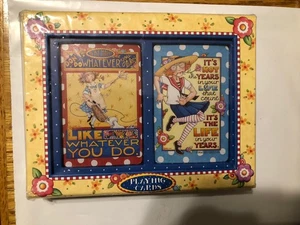 Maria Engelbreit Spielkarten Deko Box 2 Decks LIKE WHAT YOU DO SEALED - Bild 1 von 3