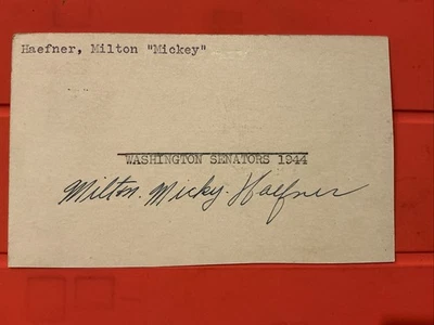Mickey Haefner🔥MLB: 1943 Washington Senators 🔥Autograph postcard 🔥🔥🔥 - Image 1 of 2