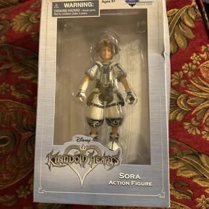 Kingdom Hearts SORA Action Figuren Disney Diamond Select Toys - Bild 1 von 6