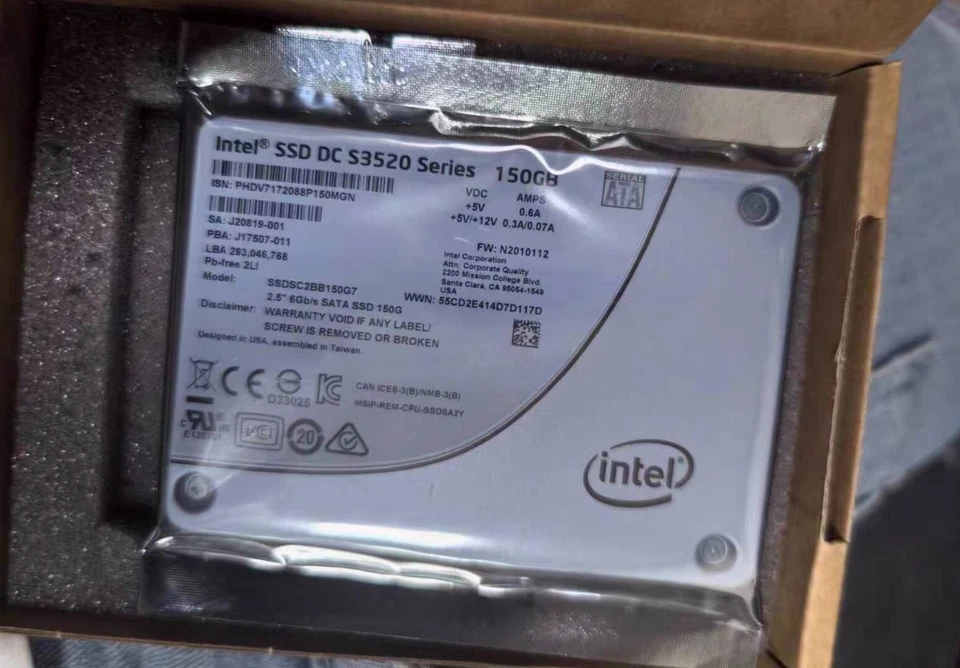 Intel SSD S3520 150GB U.2 Series DC SATA Solid State Drive (SSDSC2BB150G7) - Image 1 of 1