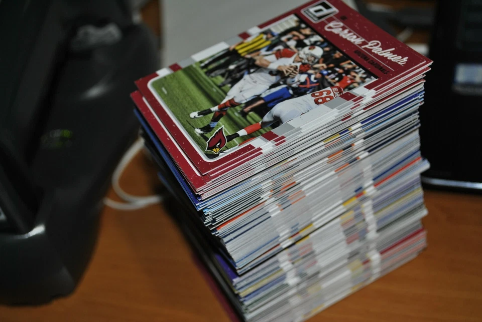 2016 Donruss Football U-pick to complete set, cards 1-299 discounts with 4 cards - Image 1 of 1