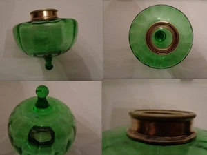 PETIT RESERVOIR DE LAMPE A PETROLE EN VERRE VERT - Foto 1 di 1