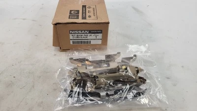 Kit de cuñas de freno delanteras Nissan Pathfinder 2013-2020 D1080-3JA0A Foto 1 de 4