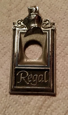 1978 - 80 别克富豪汽车后备箱锁徽章体面二手 — 第 1/4 张图片