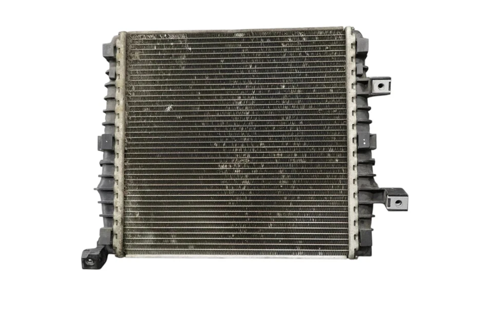 Radiador de refrigeración por agua motor Porsche Cayenne 11-18 95810613210 OEM Foto 1 de 4