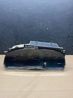 2001 - 2002 Ford Econoline E250 E350 Van Speedometer Instrument Cluster J9646 PS - Image 1 of 4