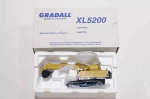 GRADALL XL5200 HYDRAULIKBAGGER IM MASSSTAB 1:50 NEU - Bild 1 von 1