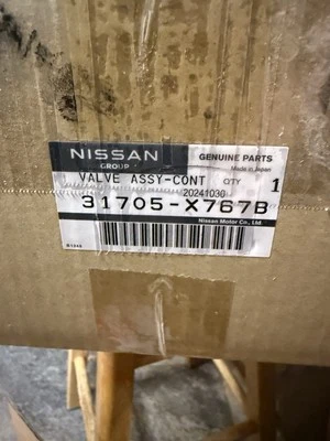 Cuerpo de válvula de transmisión automática genuino Nissan 31705-X767B 2013-2015 370Z ¡OEM! Foto 1 de 2