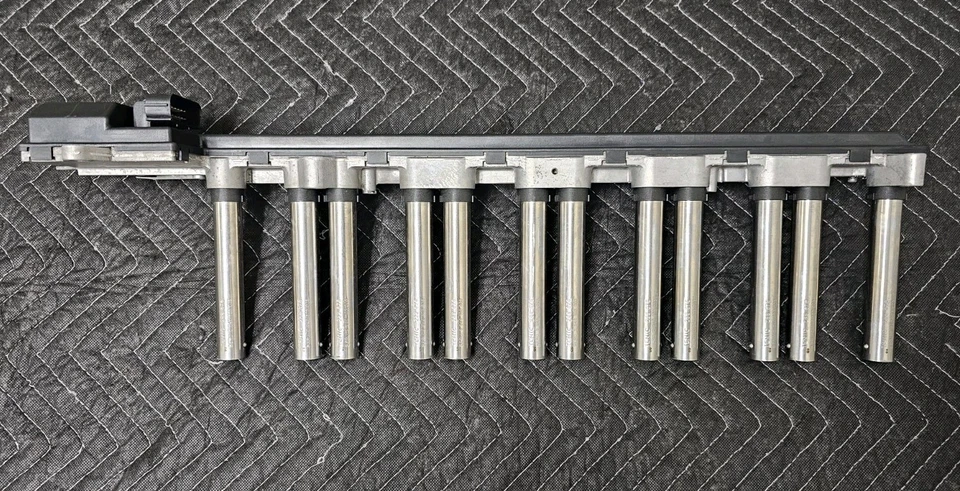 Paquete de bobina de encendido derecha genuina Mercedes-Benz CL600 SL600 S600 2001-12 Foto 1 de 4