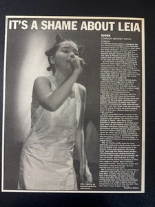 BJORK - KENTISH TOWN GIG REVIEW  | 1993 NME MUSIC PAPER CLIPPING CLP1 - Imagen 1 de 1