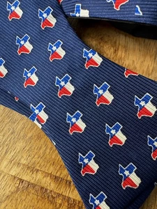 Southern Proper dunkelblaue Fliege mit Texas Muster - Bild 1 von 3