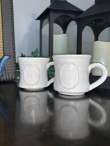¡¡Cerámica artística de roble negro!! ¡Tazas gemelas hoja blanca cremosa! ¡Único y RARO! ¡Juego de 2! - Imagen 1 de 9