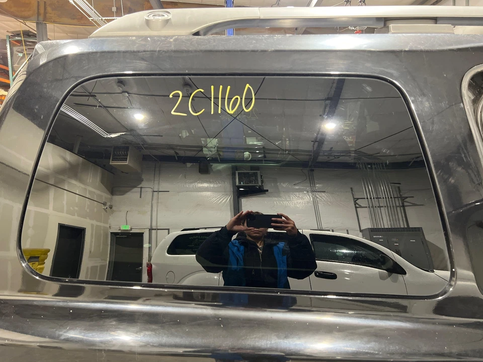 2004 - 2015 Nissan Armada Passenger RH Right Quarter Window Glass - Image 1 of 1